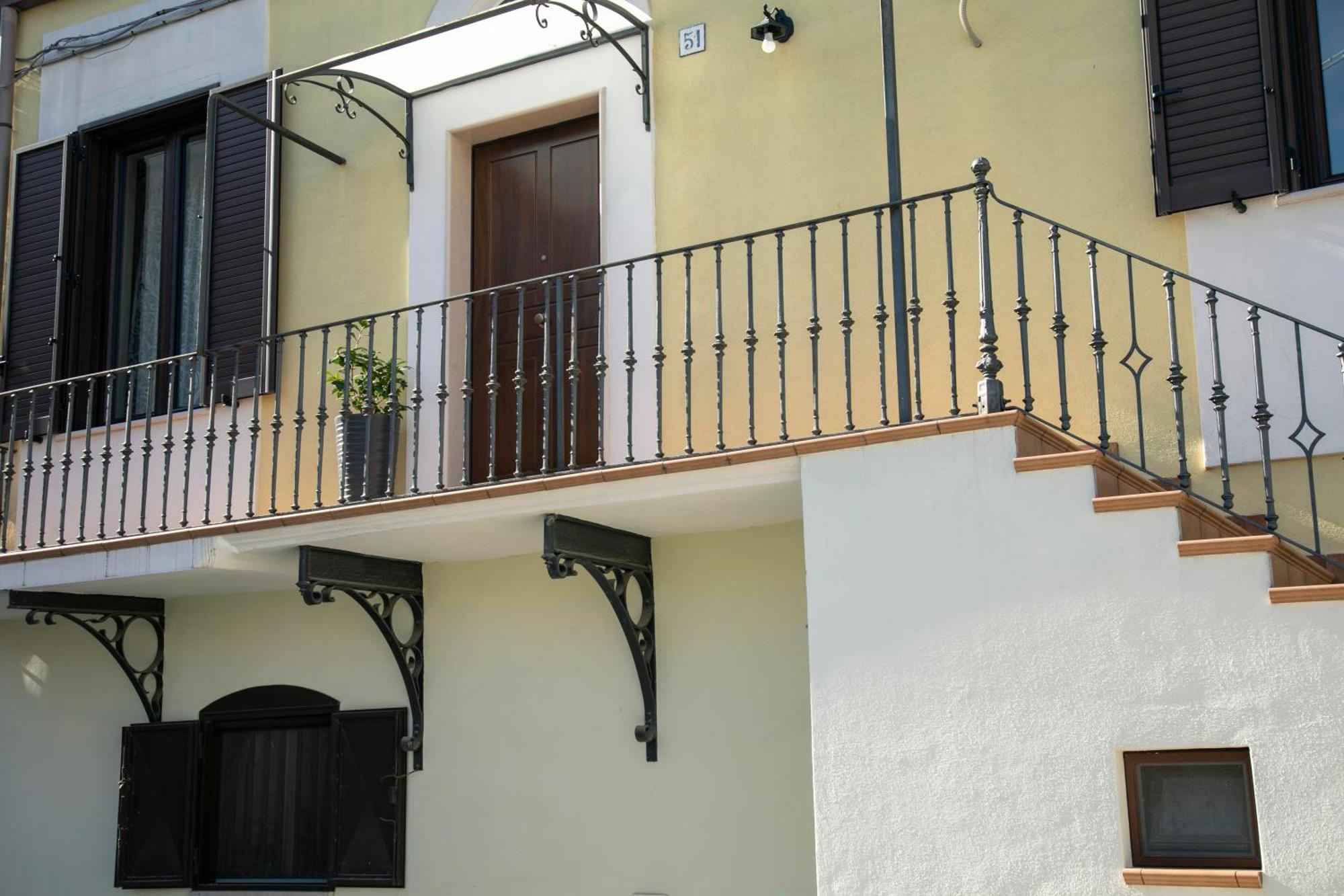 Dimora Camelia Apartment Lucera Exterior foto